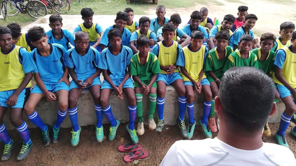 Mr. Kundan Chandra visits Simuldanga's TSRDS center