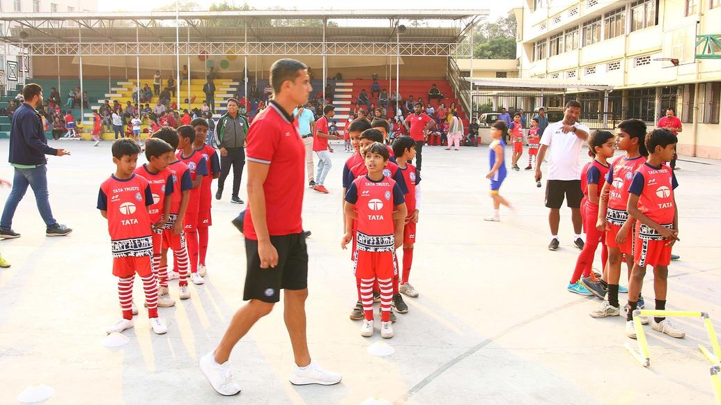 Tim Cahill visits our Football School at Loyola.