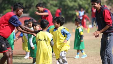 Grassroots Workshop with the kids from DAV Bistupur