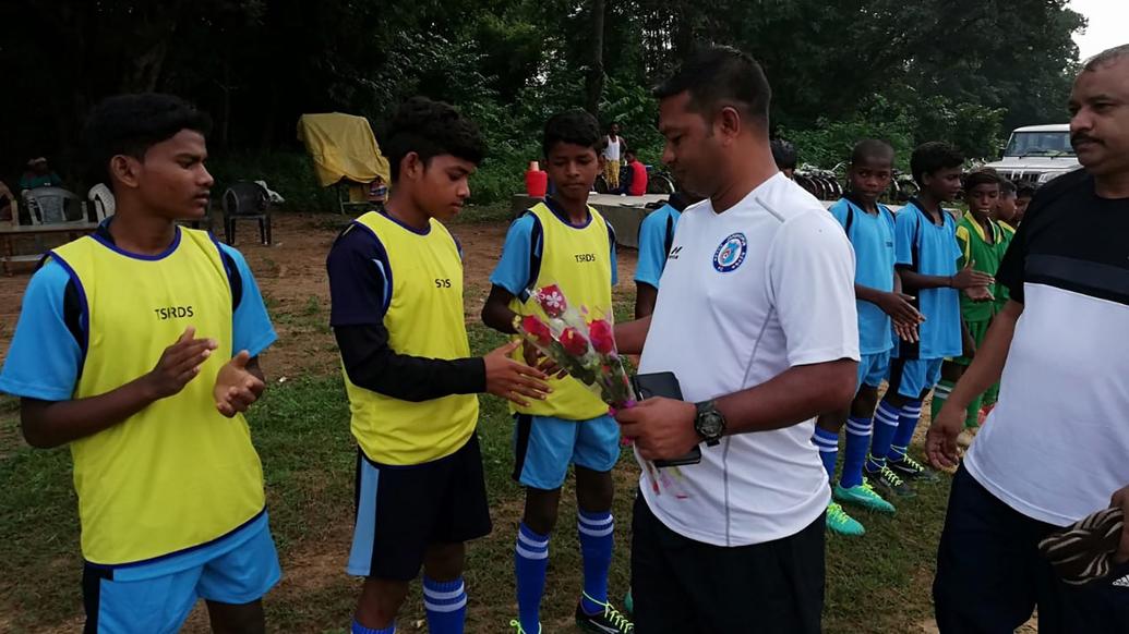 Mr. Kundan Chandra visits Simuldanga's TSRDS center