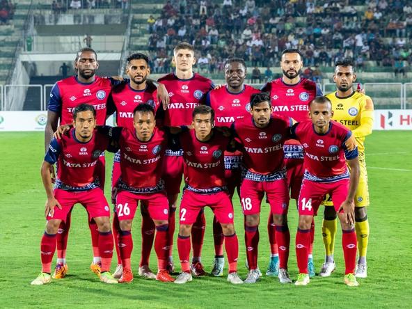 The Men of Steel caught in action from last night's Hero Club Playoffs against Mumbai City FC in Manjeri, Kerala 📸 