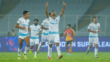 The Men of Steel captured in action from our victorious away game at the Vivekananda Yuba Bharati Krirangan 📸 The Men of Steel captured in action from our victorious away game at the Vivekananda Yuba Bharati Krirangan 📸