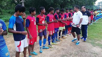 Mr. Kundan Chandra visits Simuldanga's TSRDS center