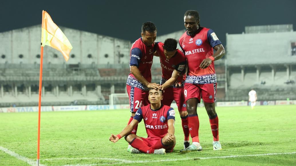 📸 The Men of Steel captured in action from our win against the Mariners last night! 🔥   #JFCATKMB #HeroSuperCup #JamKeKhelo