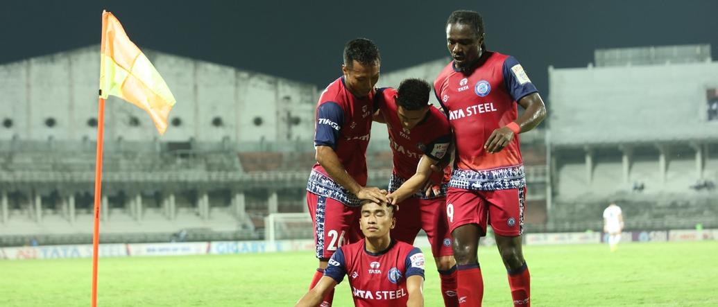 📸 The Men of Steel captured in action from our win against the Mariners last night! 🔥   #JFCATKMB #HeroSuperCup #JamKeKhelo