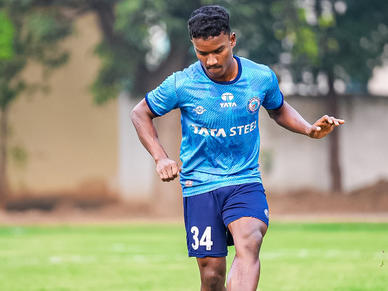 कोल्हान स्टार समीर मुर्मू ने जमशेदपुर एफसी के साथ कॉन्ट्रेक्ट पर किया साइन