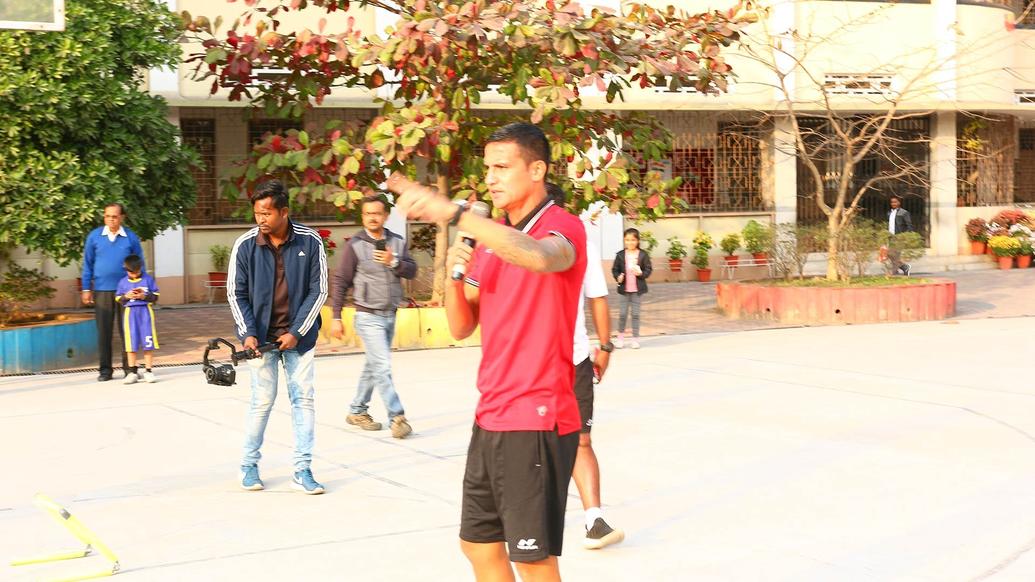 Tim Cahill visits our Football School at Loyola.