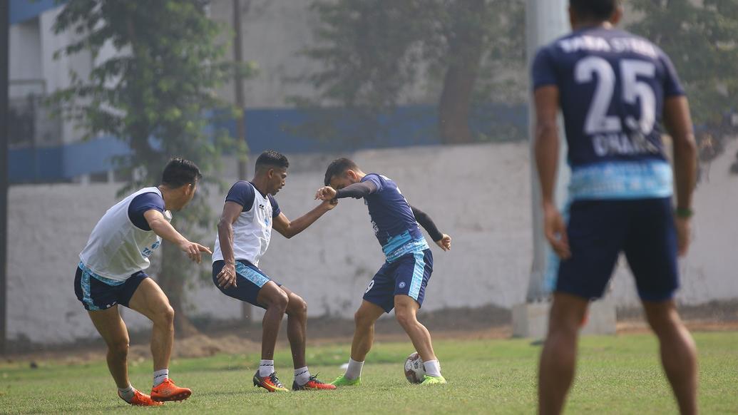 Jamshedpur FC continue the hard work in training after an important victory over Chennaiyin FC . Jamshedpur FC continue the hard work in training after an important victory over Chennaiyin FC .