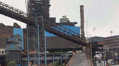 Jamshedpur FC players make most of Tata Steel plant visit Jamshedpur FC players make most of Tata Steel plant visit