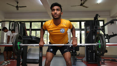 Jamshedpur FC players workout ahead of #JFCvFCG Jamshedpur FC players workout ahead of #JFCvFCG