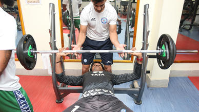 Jamshedpur FC players workout ahead of #JFCvFCG Jamshedpur FC players workout ahead of #JFCvFCG