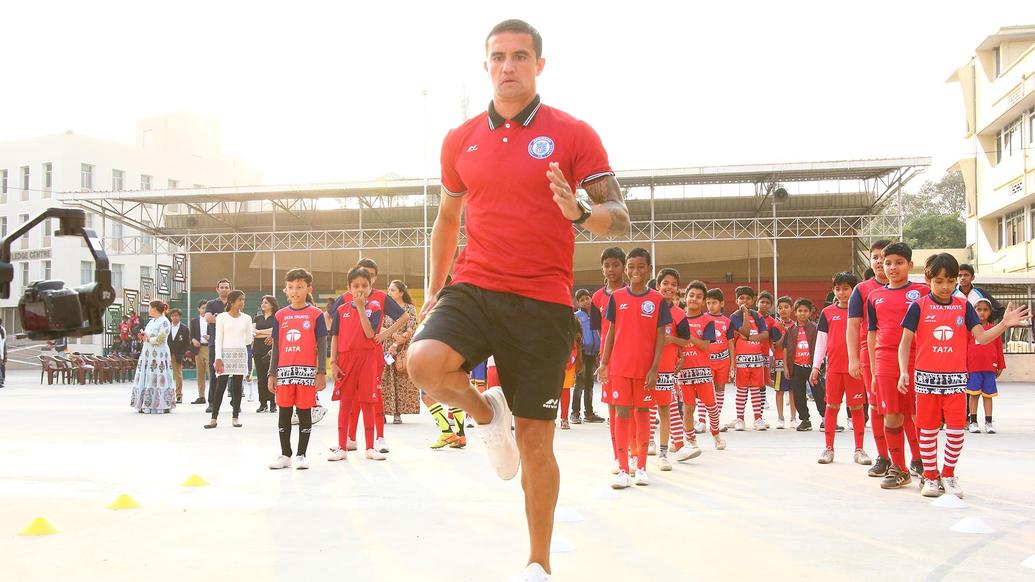 Tim Cahill visits our Football School at Loyola.