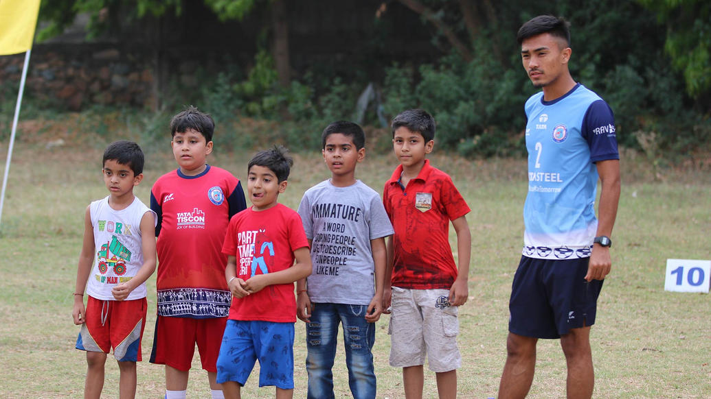 Gallery: Jamshedpur FC Kick-start its sixth Football School in Carmel Junior College Gallery: Jamshedpur FC Kick-start its sixth Football School in Carmel Junior College