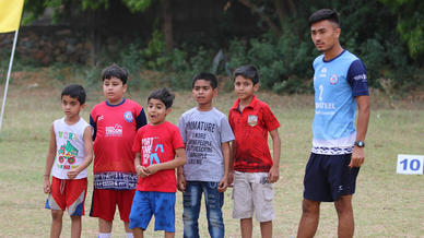 Gallery: Jamshedpur FC Kick-start its sixth Football School in Carmel Junior College Gallery: Jamshedpur FC Kick-start its sixth Football School in Carmel Junior College