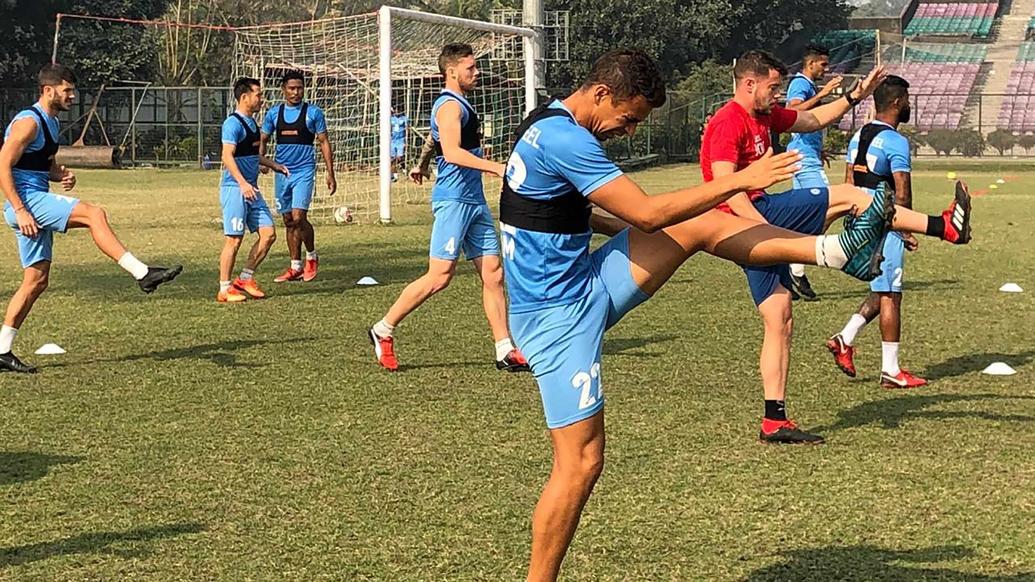 Jamshedpur FC squad have reached Kolkata and are preparing for the clash on Sunday