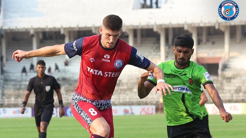 📸 The Men of Steel captured in action from our 3rd win in the group stage against the Gokulam Kerala FC last night! 🤩  