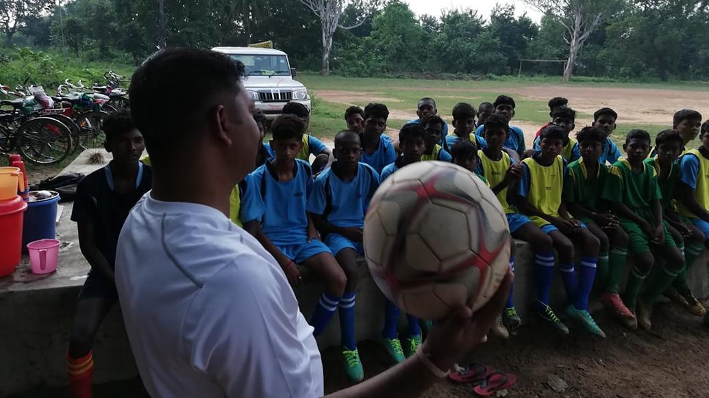 Mr. Kundan Chandra visits Simuldanga's TSRDS center