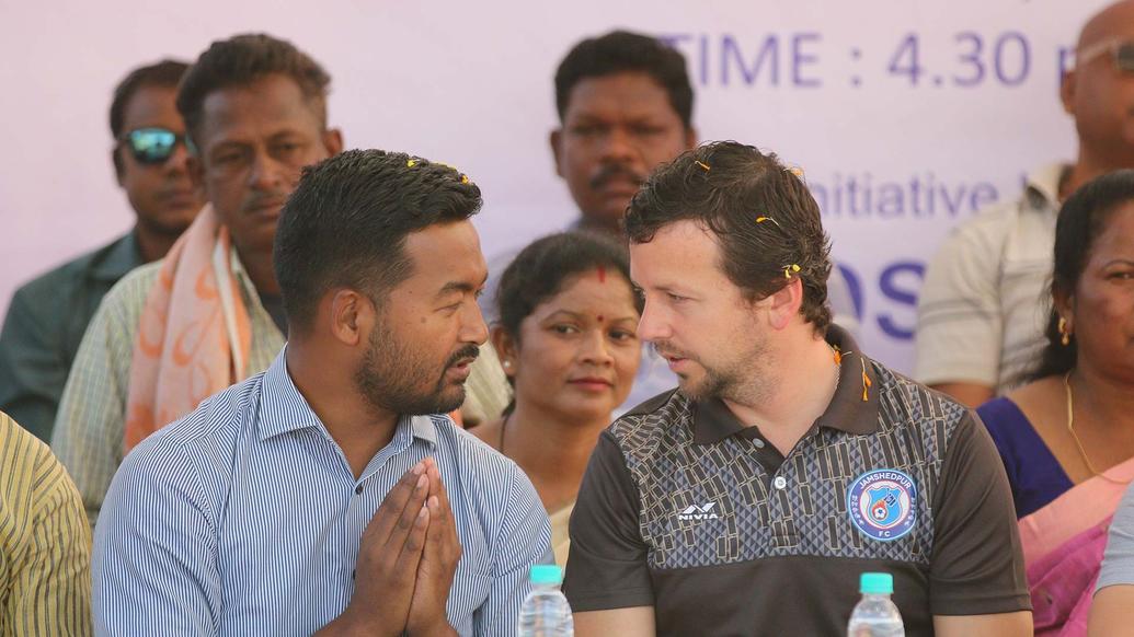 Glimpses from the Grassroots Festival at Sarjamda to announce 13 new grassroots centers Glimpses from the Grassroots Festival at Sarjamda to announce 13 new grassroots centers