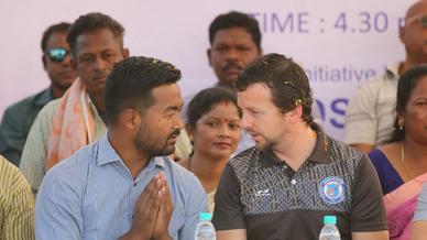Glimpses from the Grassroots Festival at Sarjamda to announce 13 new grassroots centers Glimpses from the Grassroots Festival at Sarjamda to announce 13 new grassroots centers