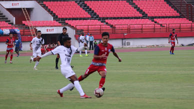 Gallery: Jamshedpur FC Reserves Team face a hard-fought 2 - 4 loss against Mohammedan Sporting Club Gallery: Jamshedpur FC Reserves Team face a hard-fought 2 - 4 loss against Mohammedan Sporting Club