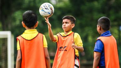 Over 100 kids attend Grassroots Festival integrated with Coaches' Workshop