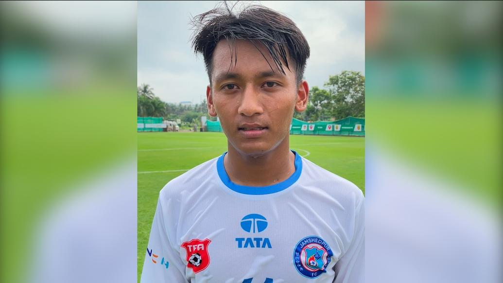  फिजाम सिंह ने #FCGJFC मुकाबले में मैन ऑफ द मैच का खिताब जीतने के बाद कहा: “टीम के सभी खिलाड़ी अपना 100 प्रतिशत योगदान दे रहे हैं इसलिए मैं बहुत खुश हूं