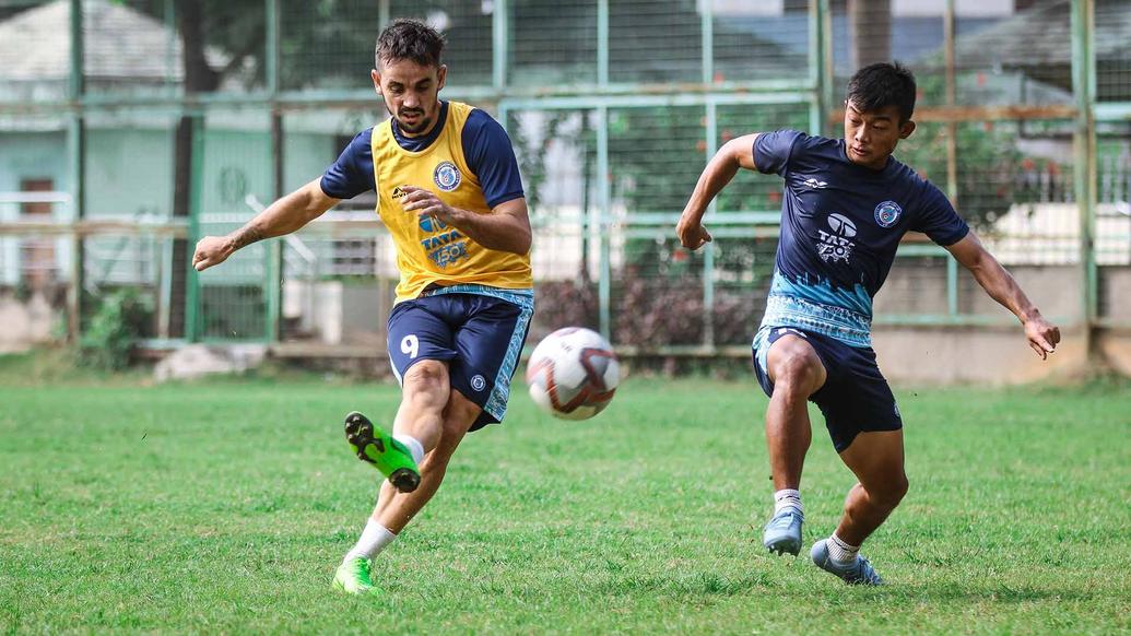 Jamshedpur FC squad continue to put in the hard yards in training 