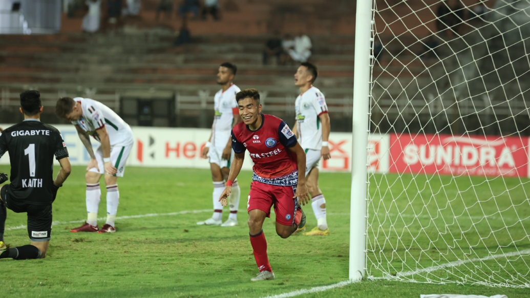 📸 The Men of Steel captured in action from our win against the Mariners last night! 🔥   #JFCATKMB #HeroSuperCup #JamKeKhelo