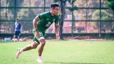 Jamshedpur FC players hustle it out in training Jamshedpur FC players hustle it out in training