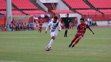 Gallery: Jamshedpur FC Reserves Team face a hard-fought 2 - 4 loss against Mohammedan Sporting Club Gallery: Jamshedpur FC Reserves Team face a hard-fought 2 - 4 loss against Mohammedan Sporting Club