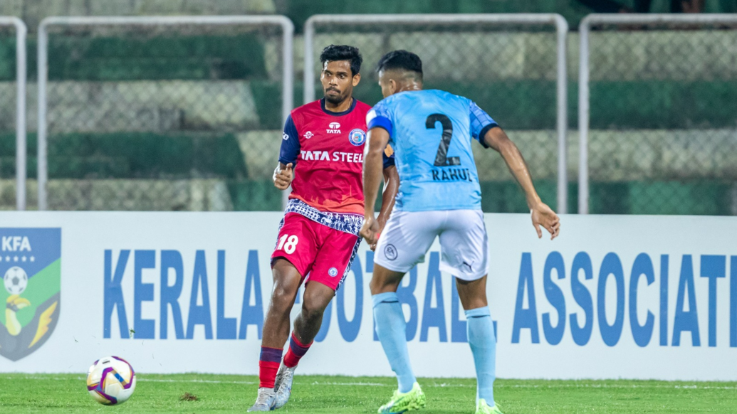 The Men of Steel caught in action from last night's Hero Club Playoffs against Mumbai City FC in Manjeri, Kerala 📸 The Men of Steel caught in action from last night's Hero Club Playoffs against Mumbai City FC in Manjeri, Kerala 📸