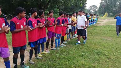 Mr. Kundan Chandra visits Simuldanga's TSRDS center